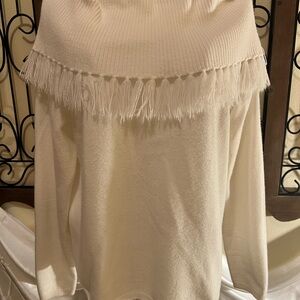 Sarah Bentley Chic Off-the-Shoulder White Sweater with Fringe